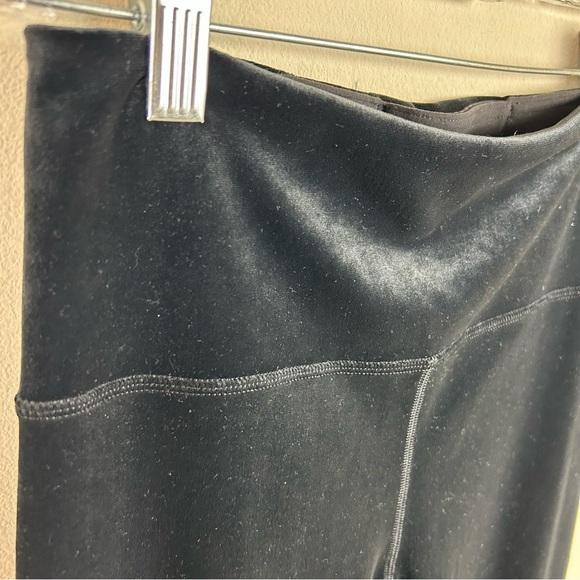 Athleta Elation Velvet Tight Black High-Rise leggings size: S - Picture 5 of 12